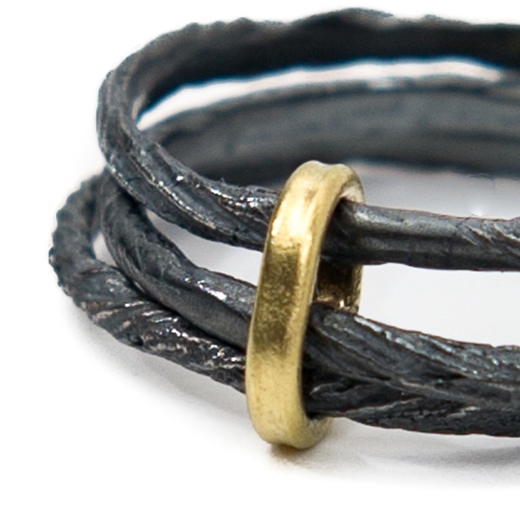 oxidised triple thread ring gold detail