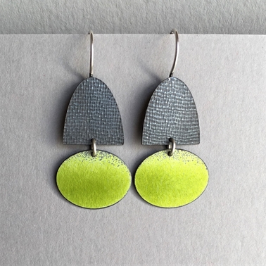 Half oval hook earrings with Yellow green oval