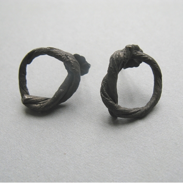 small oxidised string earrings