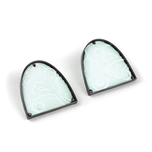 Enamelled Karakusa Arch earrings - side