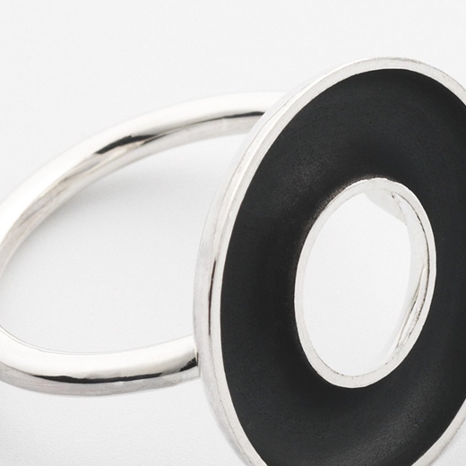 Medium concave torus ring - detail