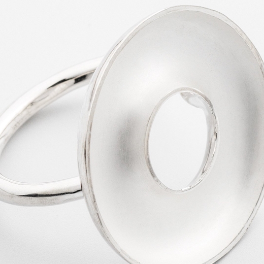 Large Concave Torus Ring  - detail