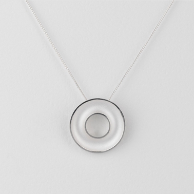 Medium concave torus necklace - white