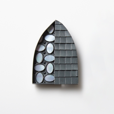 Mother of pearl door brooch by Mariko Sumioka