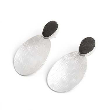 Pebble and textured silver earrings