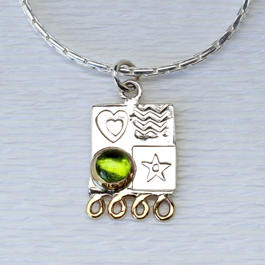 Asymmetrical pendant, small, peridot, 8