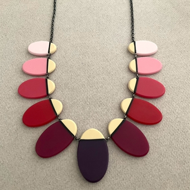 Colour fade necklace - purple