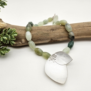 orchid foliage agate neck