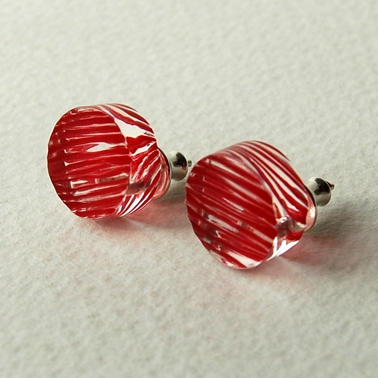 red disc stud earrings