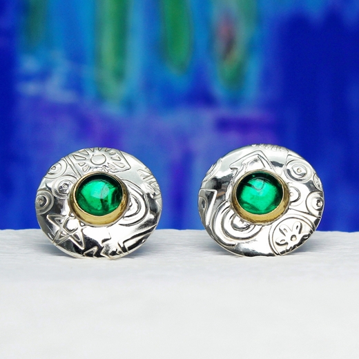 Round ear studs, green spinel, 4