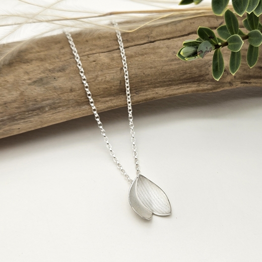 snowdrop pendant 3