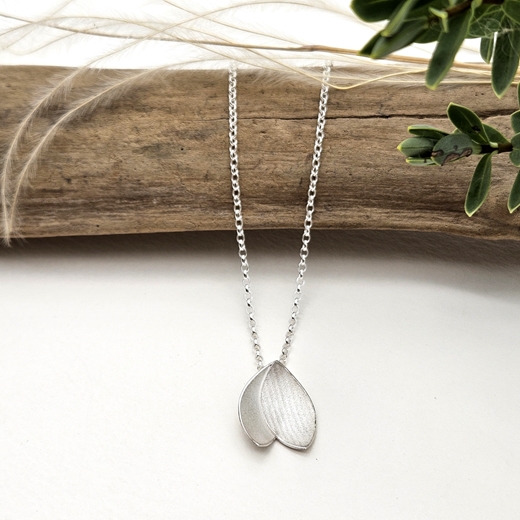 snowdrop pendant 2